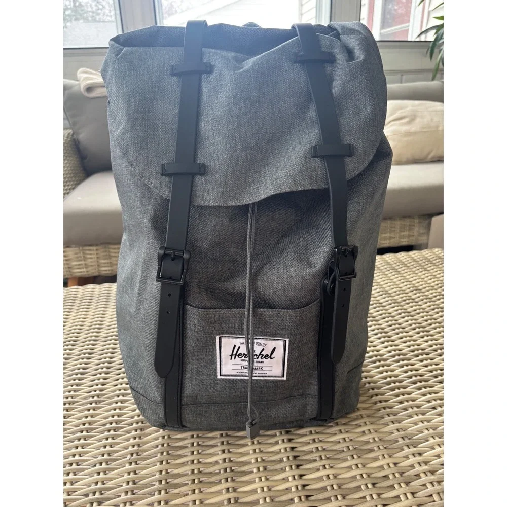 Herschel Retreat Backpack 19.5L Laptop School‎ Travel vacation Techwear gorpwear
